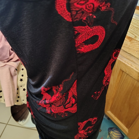 Vintage Y2K Black and Red Dragon Print Top/ Chinese Knot/ SZ L/ See Info - Picture 4 of 14
